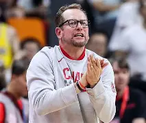 加拿大队点球制胜,演绎惊险战 加拿大队点球制胜,演绎惊险战